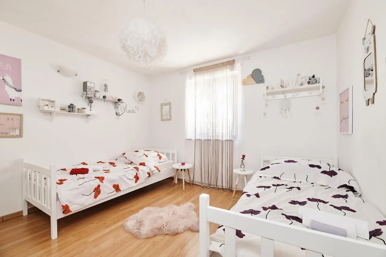 Villa Amelie Kaštelir Tatil Evi