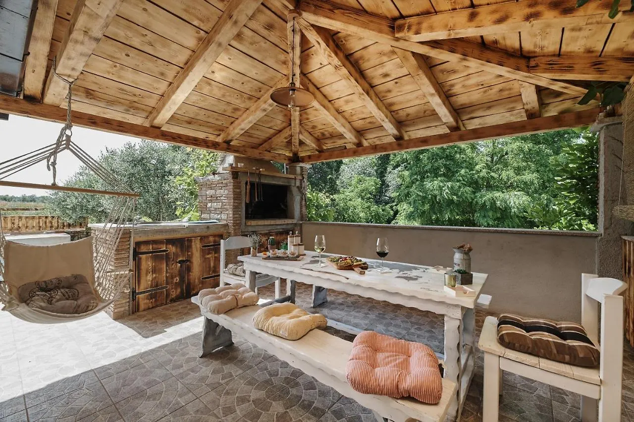 Villa Amelie Kaštelir Tatil Evi
